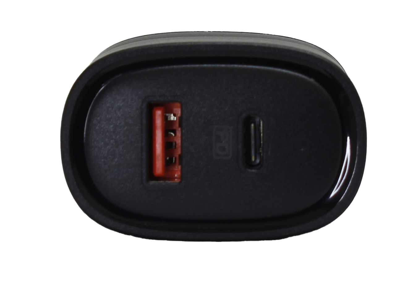 CARREGADOR E CABO USB – LIGHTNING; TENSÃO DE ENTRADA: 100-240V; FREQUÊNCIA: 50/60HZ