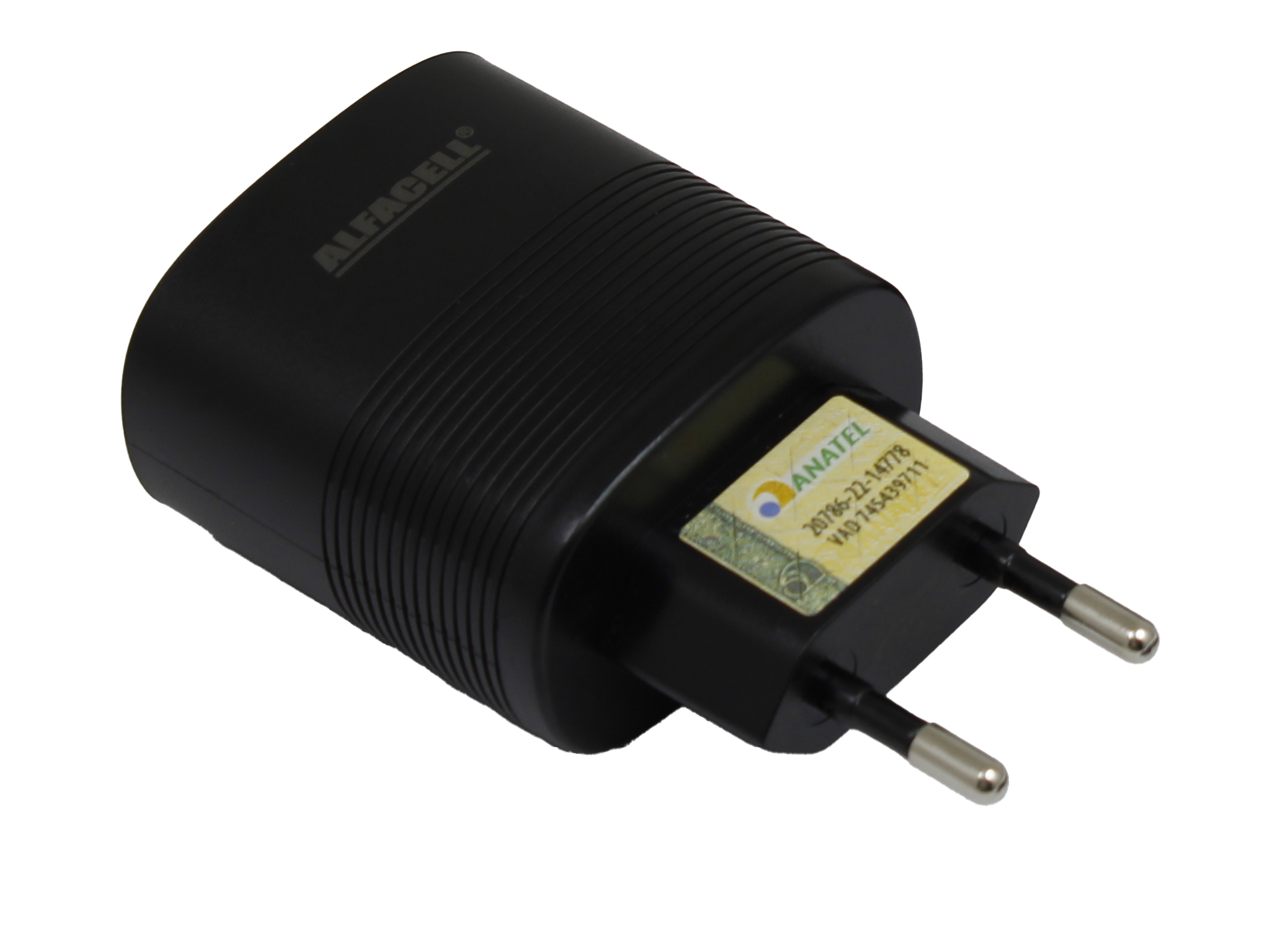 CARREGADOR E CABO USB – LIGHTNING; TENSÃO DE ENTRADA: 100-240V; FREQUÊNCIA: 50/60HZ